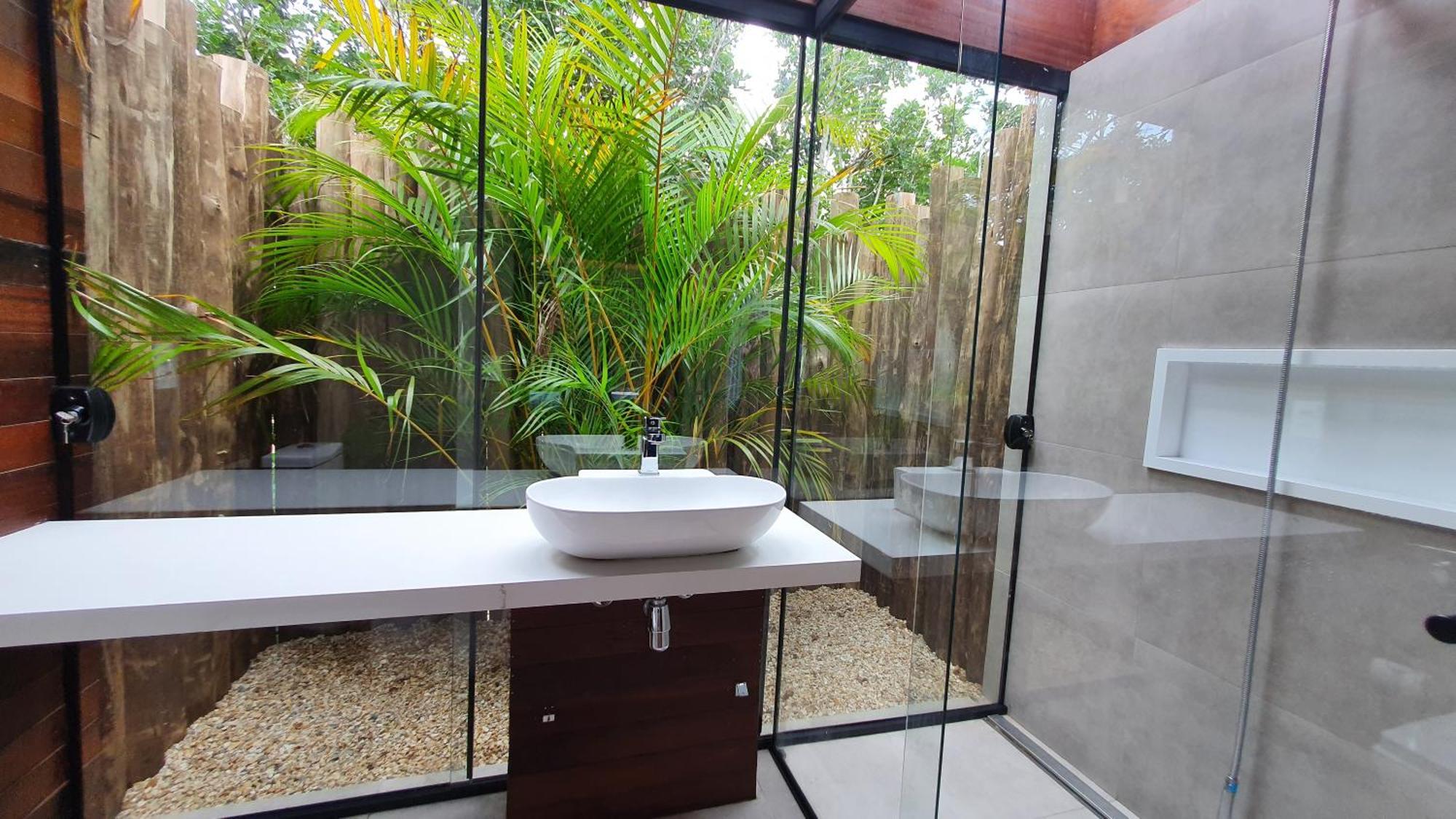 Suite Balcony,1535018938:JPEG